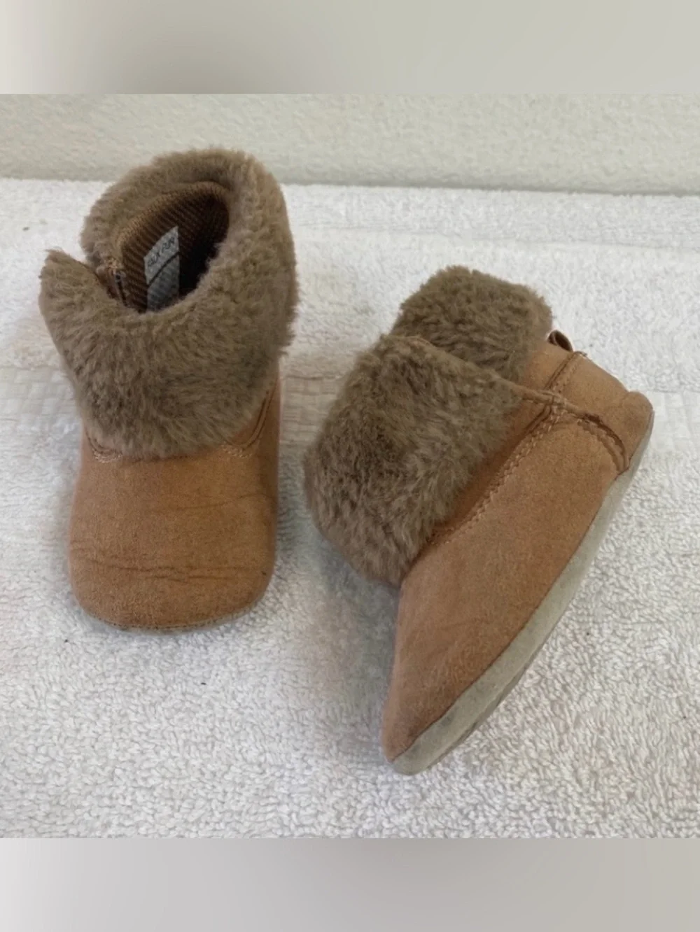 3/$25 Surprize by Stride Rite Baby Darby Camel Faux Fur Booties Size 6-12M Cozy